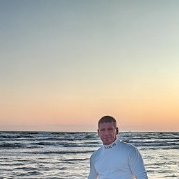 Valera, 36, 