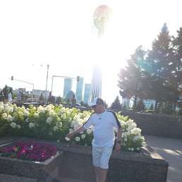Radmir, 42, 