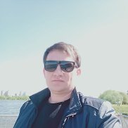 Ruslan, 37 , 