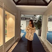 , 27 , Los Angeles