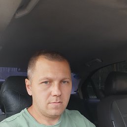 Michail, 36, 