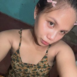 Carmela, 18, 