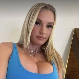 Kendra Brooke, 33, 