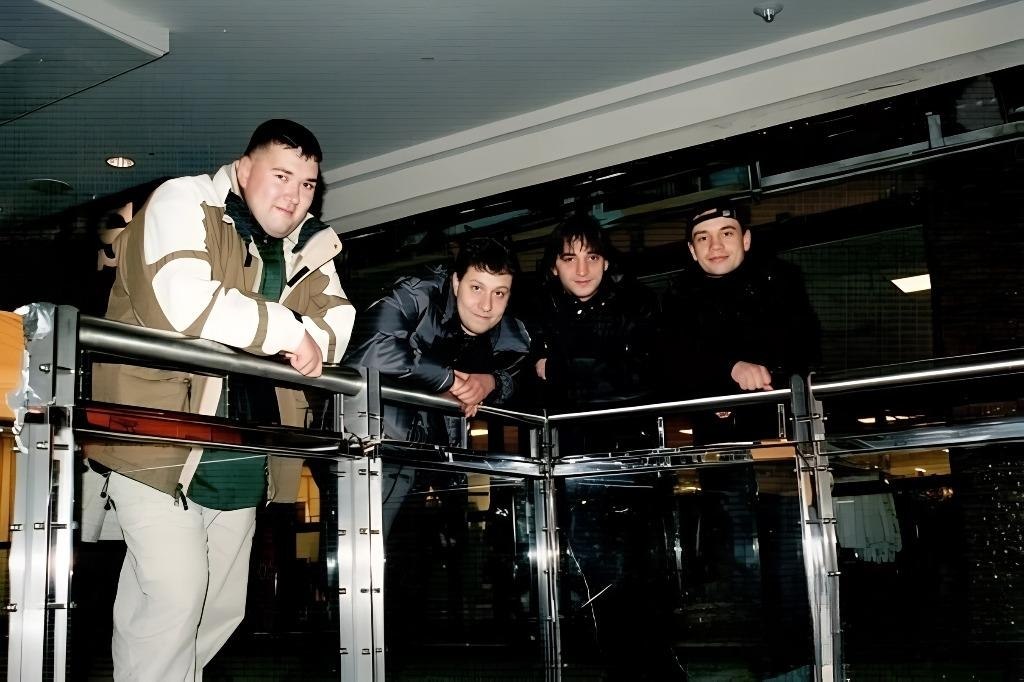     . 2001        . ... - 3