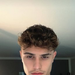 Tiago, 20, --