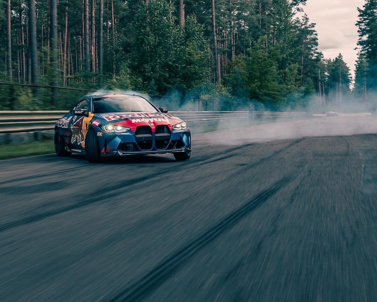 #BMW #M4 (#G82) Red Bull Driftbrothers - 5