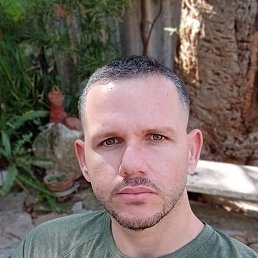 Javier, 31, 