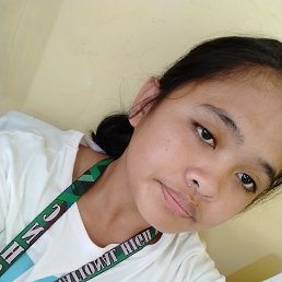 Clarisse, 19, 