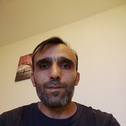 Hakan, 37, 