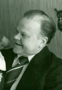 Алексей Васильевич Викторов (10 декабря 1917 — 10 мая 1989) — новатор механосборочных работ, Герой ...