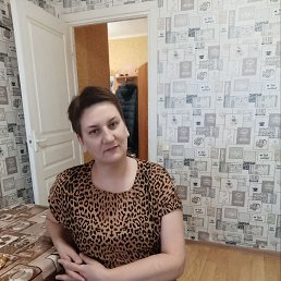 Elena, 46, 