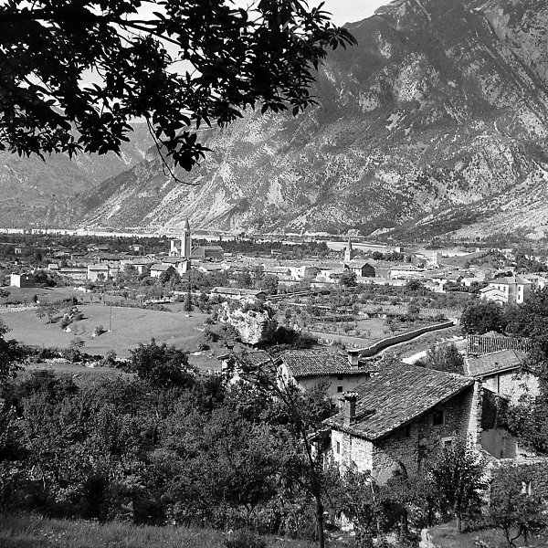Один из самых необычных фотосетов в архивах журнала LIFE был снят в 1950 году в городке на севере ... - 3