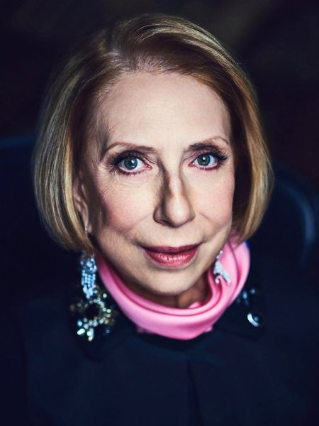 Я считаю, что в любой мелочи можно найти что-то хорошее. Надо уметь жить настоящим. Надо ценить то, ...