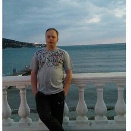 Aleksandr, 36, 