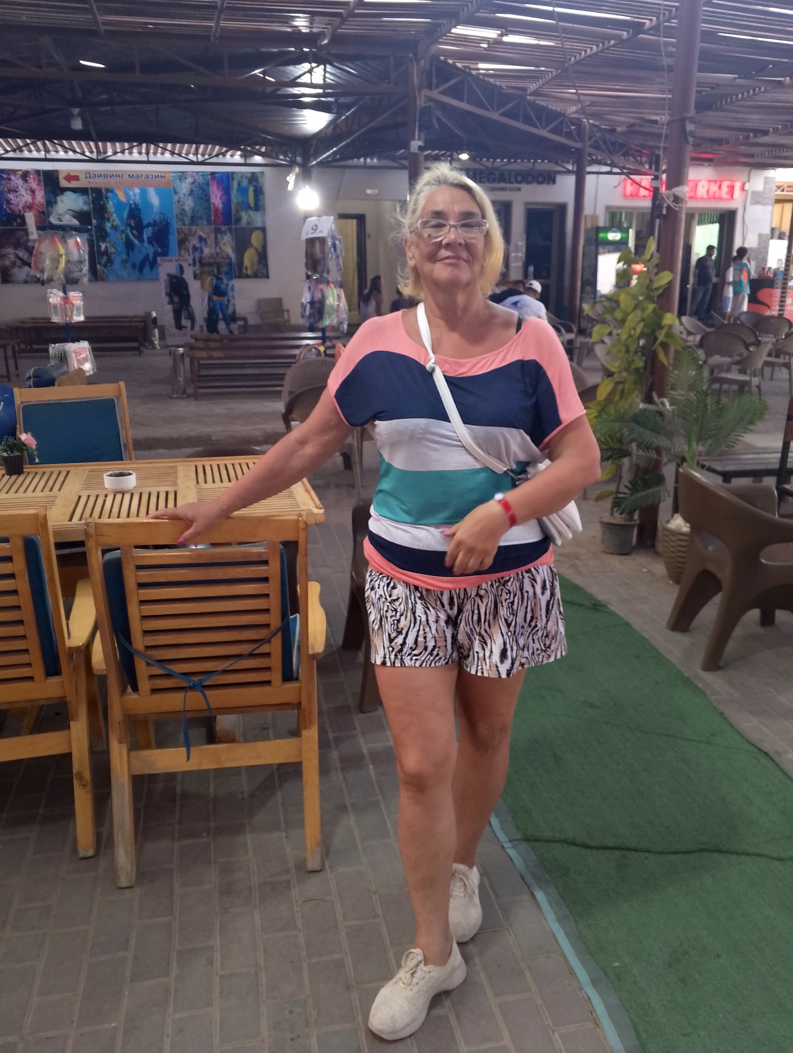   - 21  2025  15:03 - 4