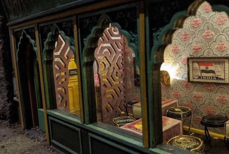 Художник Анонимус MMX — загадочный уличный волшебник, чьё имя окутано тайной. Его миниатюрные ... - 3