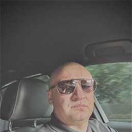 Ruslan, 41, 