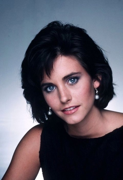 22-e ep p   (Courteney Cox), o   cep p. ... - 3