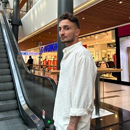 Abbas, 25, 