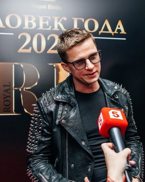 «Я ЧЕЛОВЕК ГОДА»Ярославский актер Роман Курцын получил премию