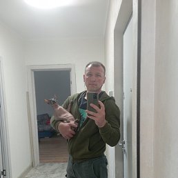 Artem, 41, 