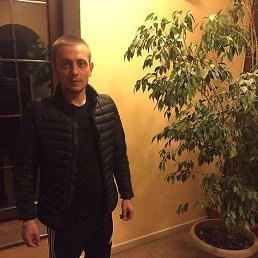 ANDREY, 32, 