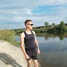 Денис, 25, Алчевск