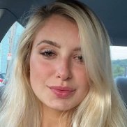 Sandra, 35 , 
