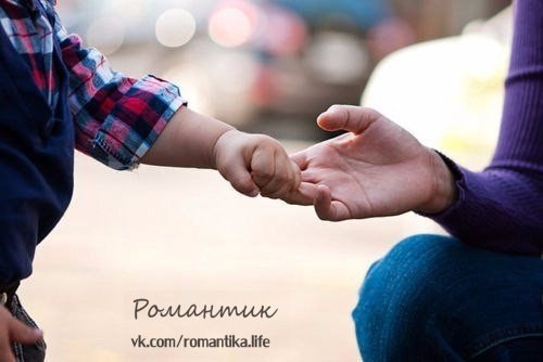 Ей двадцать два. Она живет, как все —.Работа, дом, кино, друзья, машина… Ее мечты сбылись почти что ...