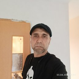 Isroil, 47, 