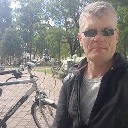 Alexandr, 55, 