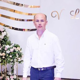 Iacov, 33, 
