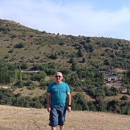 ALISHER, 44, 