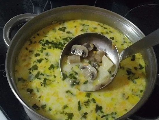 Самый вкусный грибной сливочный суп. Ингредиенты: шампиньоны — 200 грамм; ...