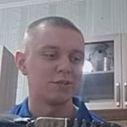 Aleks, 18 , 