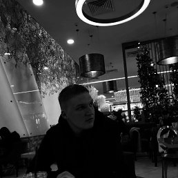 Yuri, 21, 