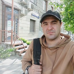 Vadim, 37, 