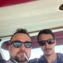 Ozan, 30, 