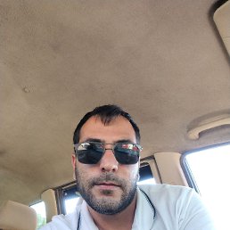 Gari, 33, 