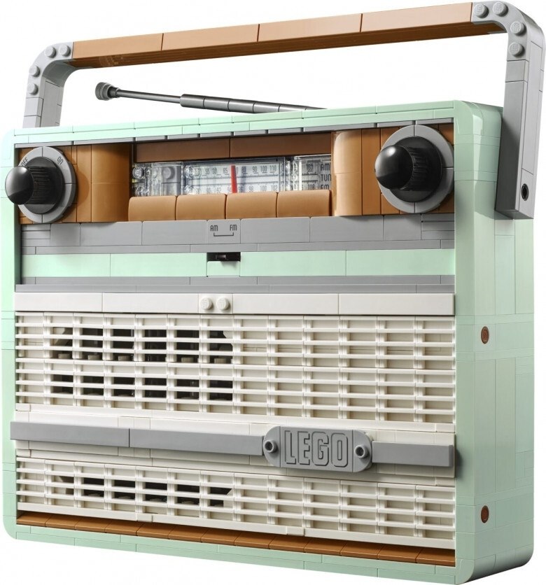 Это просто шикарно! Lego представила новый набор Retro Radio в виде ретро-радио в стиле 70-80-х для ...