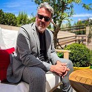 Denis, 59 , 