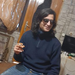 Nika wiklauri Wiklauri, 30, 