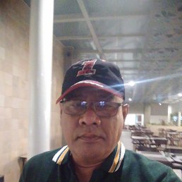 Abang Taufik, , 51 