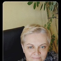 Mari, 46, 