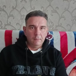 ������, 42 ����, ����-���������