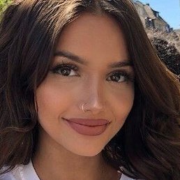 Alexandra, �������, 44 ����
