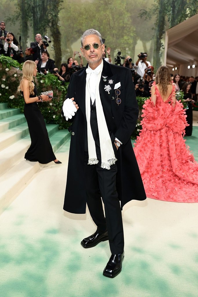  ,       #metgala