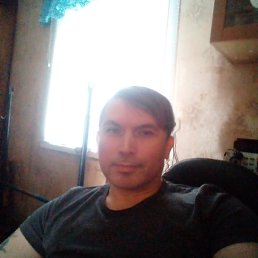 Dmitriy, 43, 