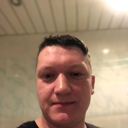Aleks, 32,  