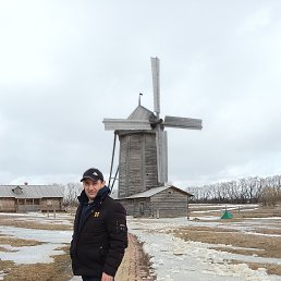 Alexey, 43, 
